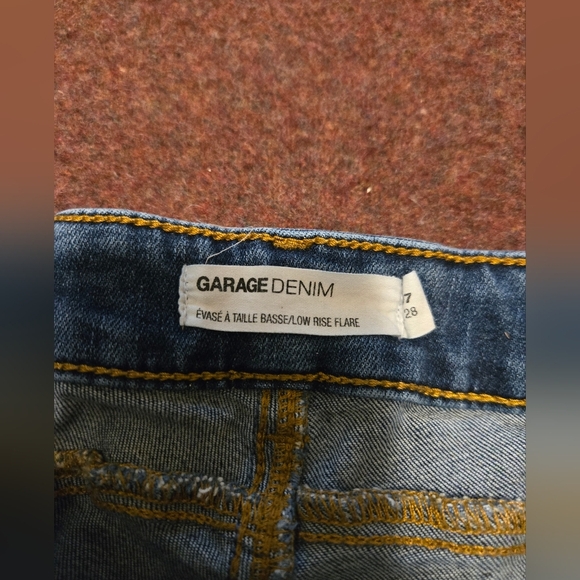 Garage Denim Low-rise Flare Jeans Size 7 - Picture 5 of 8